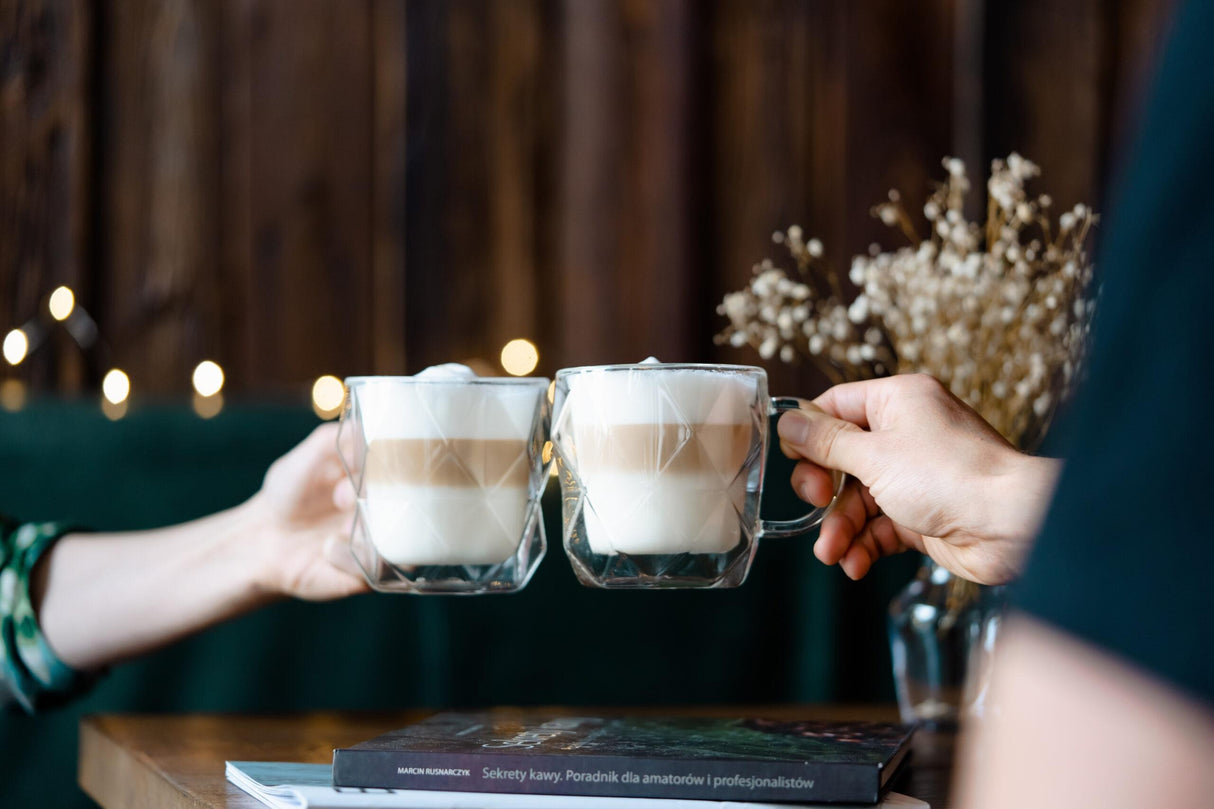 Set de 2 Cani Sticla, Pereti Dubli Termorezistente,model Hexagonal, 330 ml