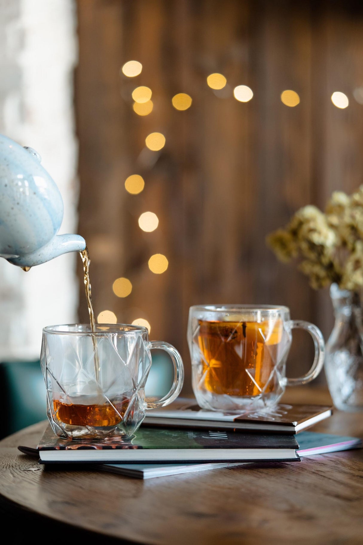 Set de 2 Cani Sticla, Pereti Dubli Termorezistente,model Hexagonal, 330 ml