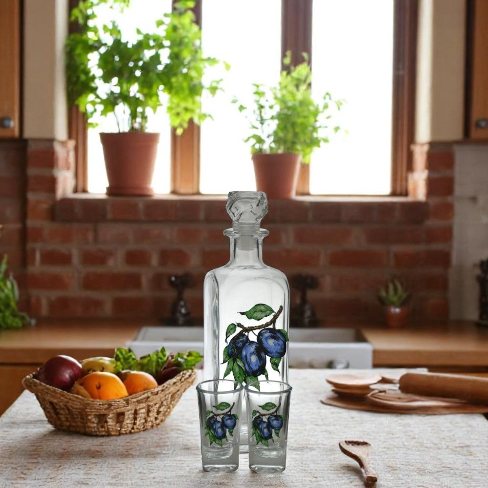 Set sticla 500 ml cu 2 pahare decorate 50 ml , Model Pruna