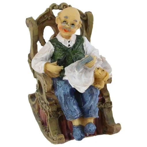 Figurina bunic in Fotoliu, 10 CM, rasina