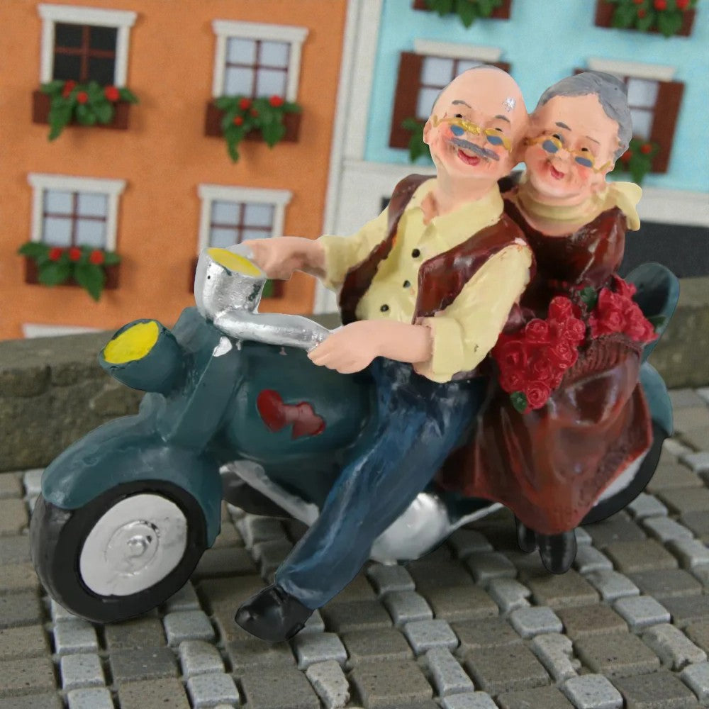 Figurina bunici din rasina 16x12 CM, Cuplu pe motocicleta