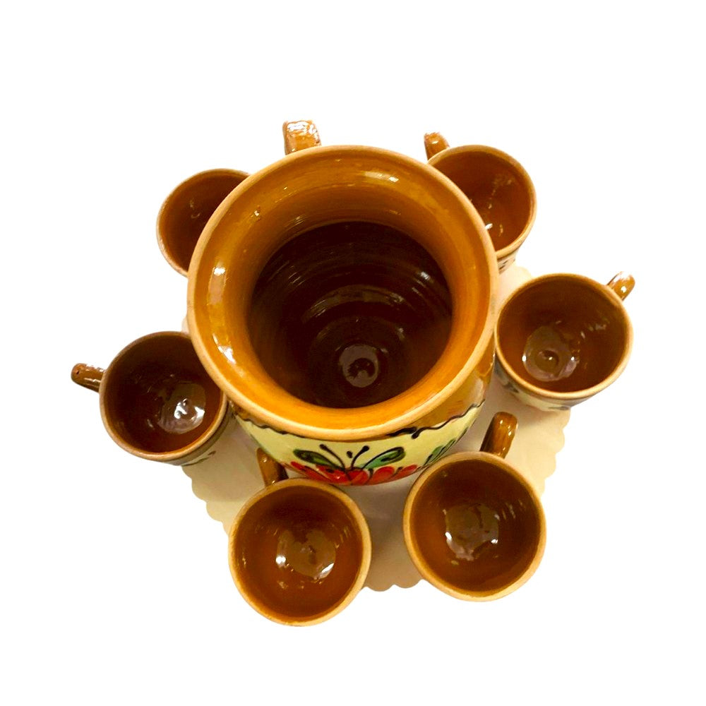 Set Ulcior 500 ml cu 6 cescute 50 ml, lut pictate, pe platou lemn