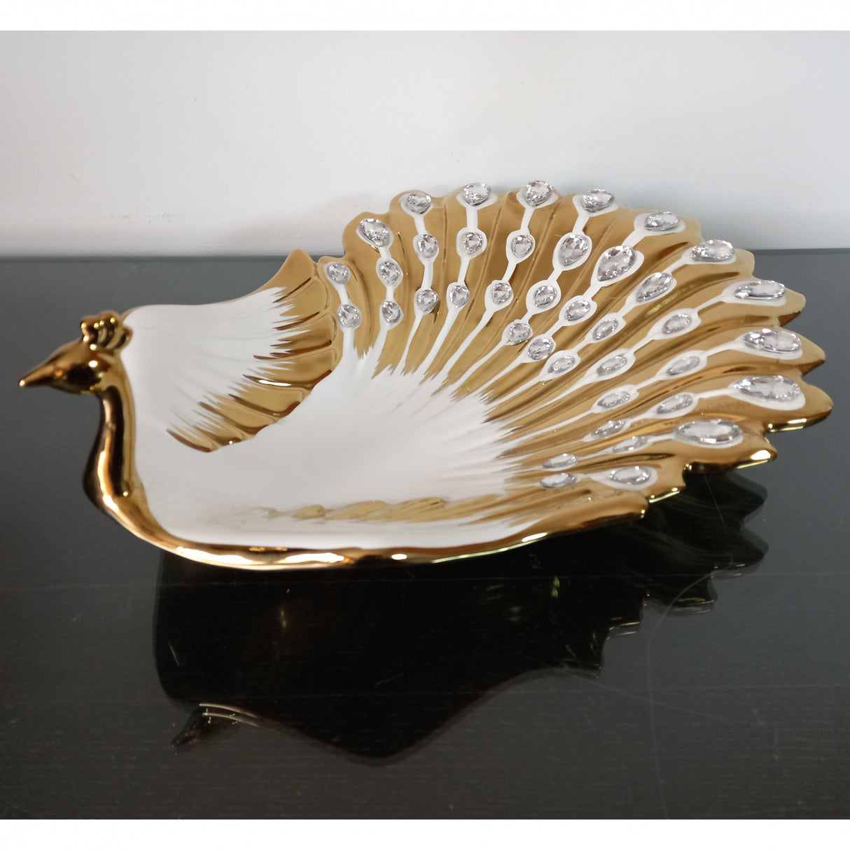 Platou aperitiv, Ceramica, Model Paun, Alb-Auriu, 32x42 cm