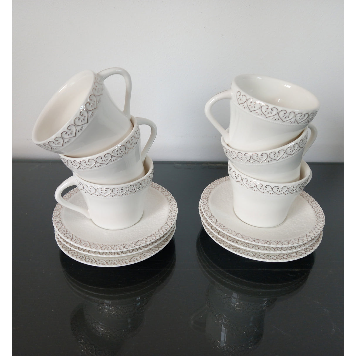 Set 6 cesti Cafea sau Ceai cu farfurioare incluse, Ceramica fina, Alb Argintiu