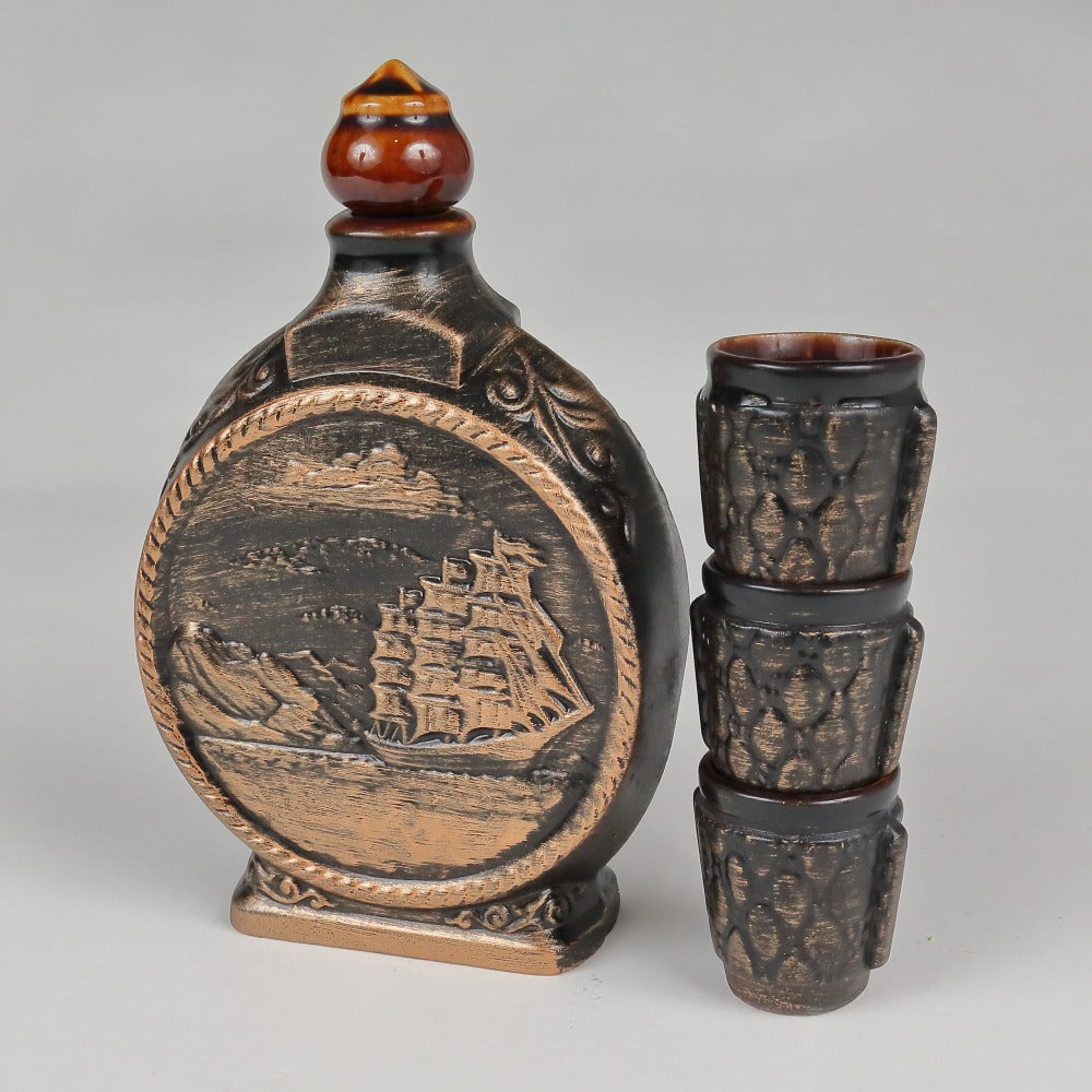 Set cadou pentru servire bauturi 2 fete Busola si Corabie, 500 ml + 3 pahare 35 ml