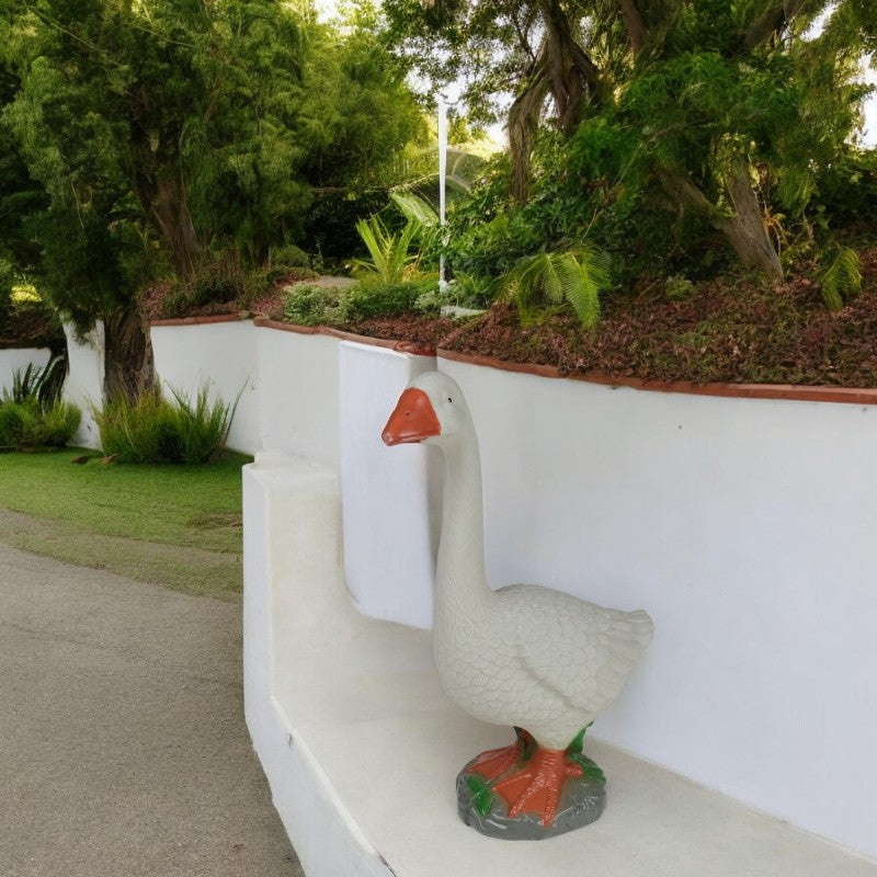 Decoratiune de Gradina din Plastic, model Gasca, culoare Alb , 42.5x14.5 xm