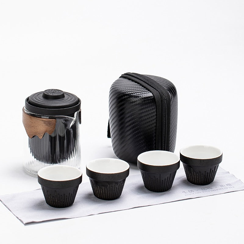 Set de ceai pentru Calatorie , 4 cesti , infuzor si geanta