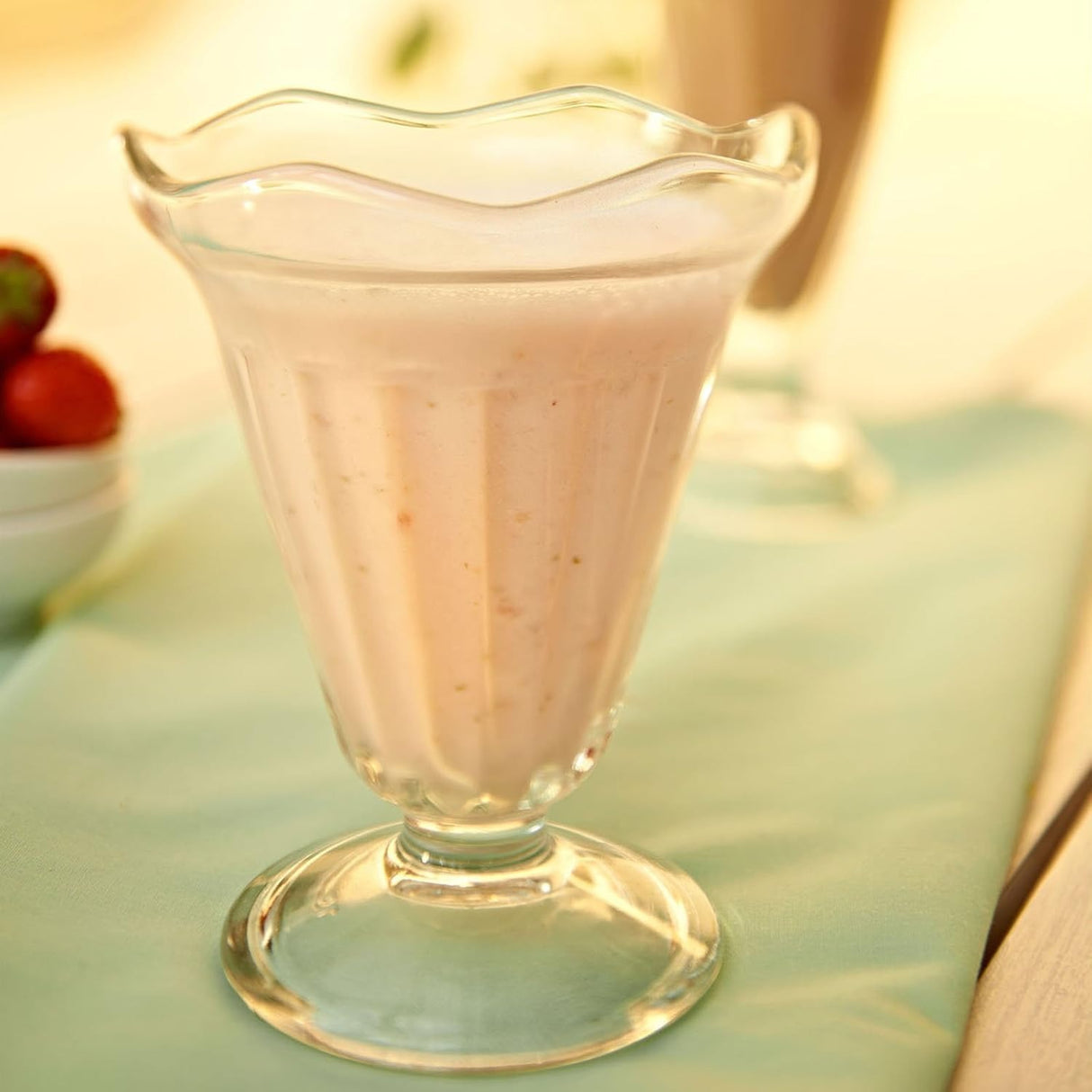 Set 6 cupe cu picior din sticla pentru Inghetata, 235 ml