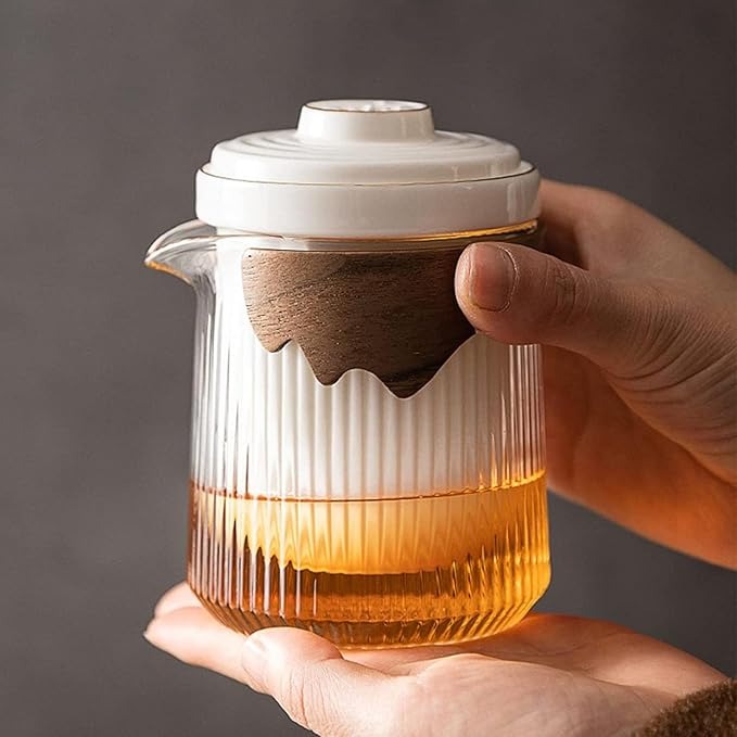 Set de ceai pentru Calatorie , 4 cesti , infuzor si geanta