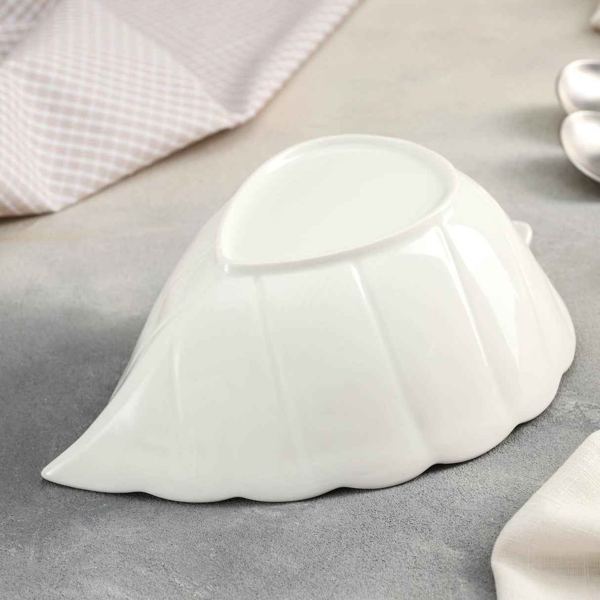 Bol Servire cu Capac Ceramic,Frunza, 35x23cm