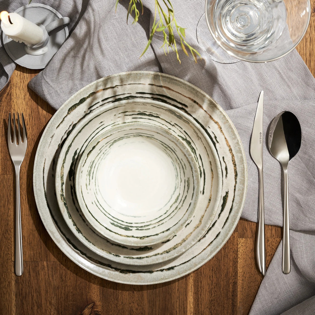 Set Complet Serviciu De Masa din Portelan, 24 de Piese, pentru 6 Persoane