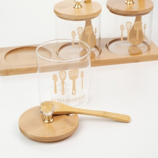 Set 3 recipiente pentru Condimente din Sticla cu suport de Bambus, cu Lingurite