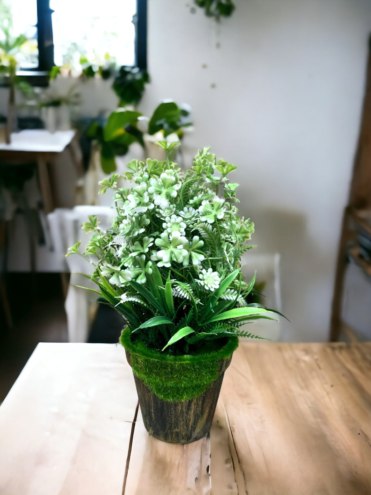 Ghiveci cu Flori Albe si Muschi , decorativ , Plastic , 28 cm