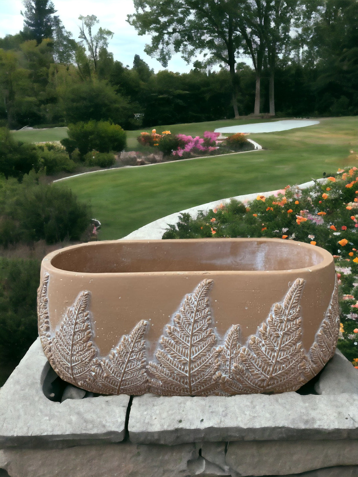 Ghiveci din Piatra, decorat cu Frunze, Maro, 25x13 cm