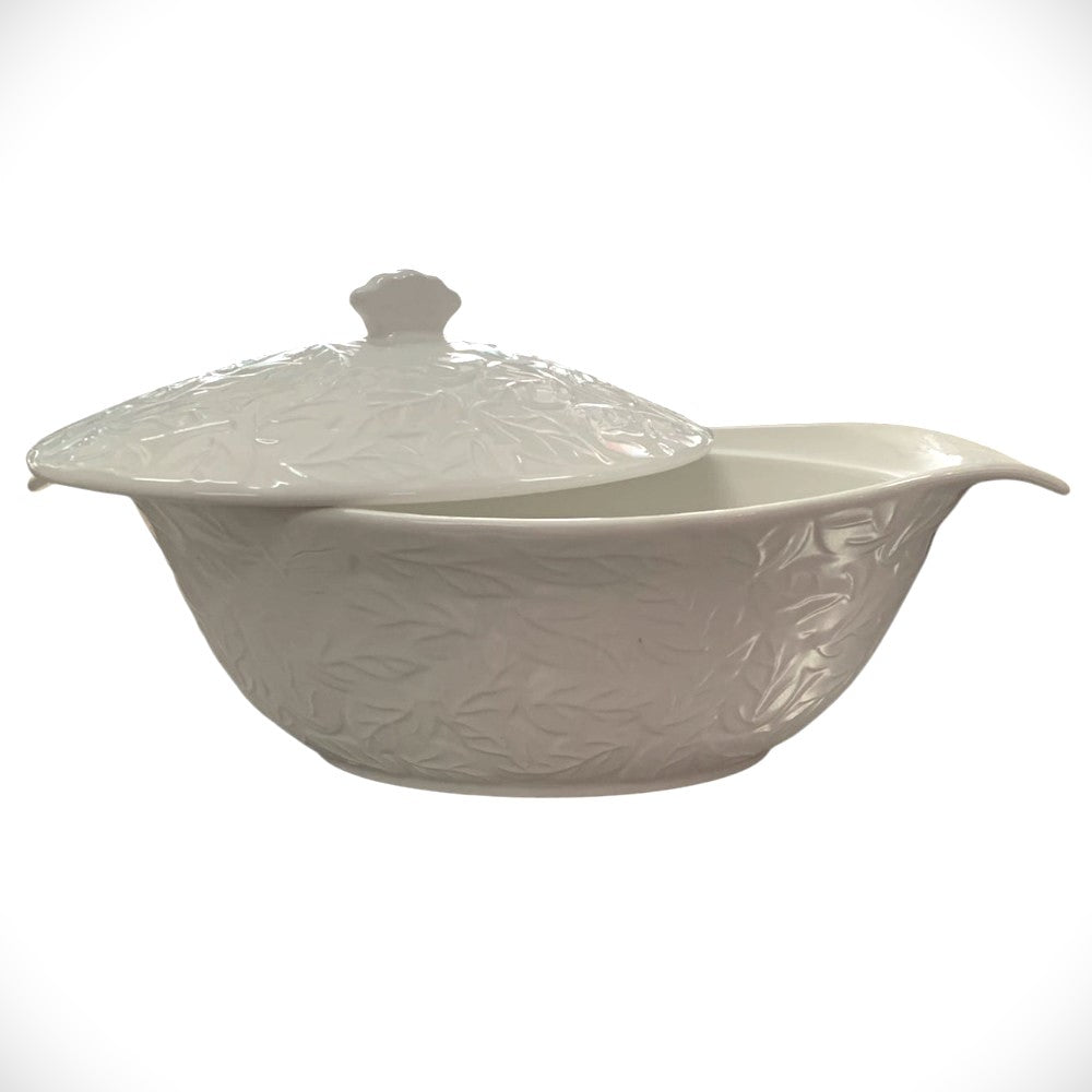 Supiera din Portelan cu Manere si Capac