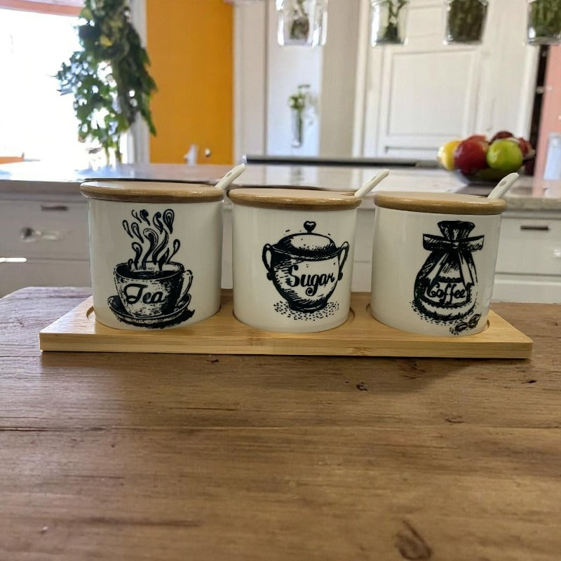 Set 3 Recipiente Ceramica pentru zahar,cafea si ceai cu lingurite pe suport lemn