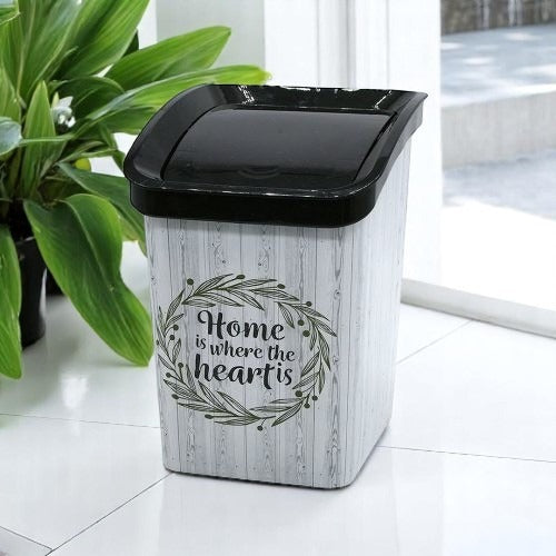 Cos de gunoi din plastic cu capac Batant