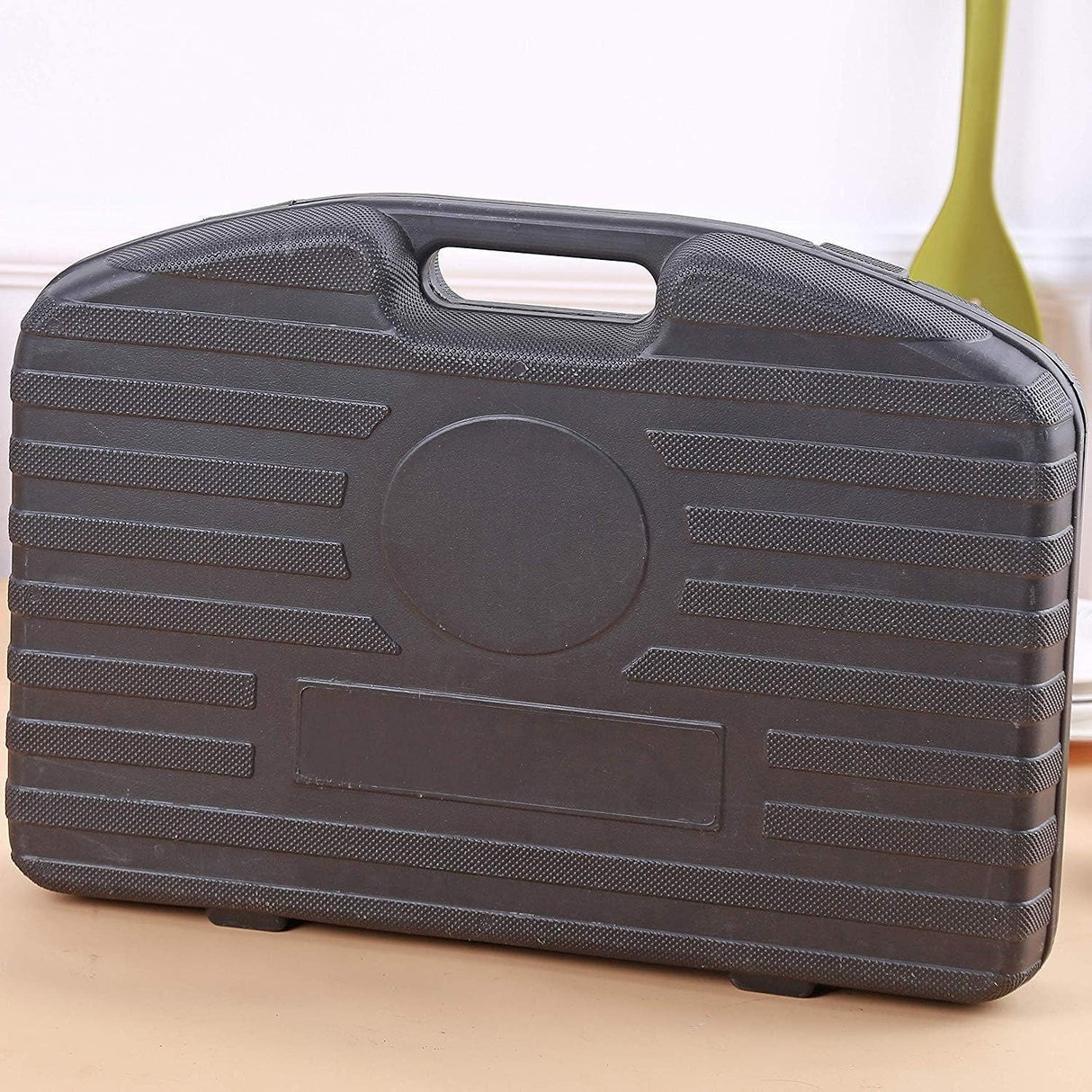 Geanta cu 18 Accesorii multifunctionale pentru gratar cu maner din memn 43x30x7.5 cm