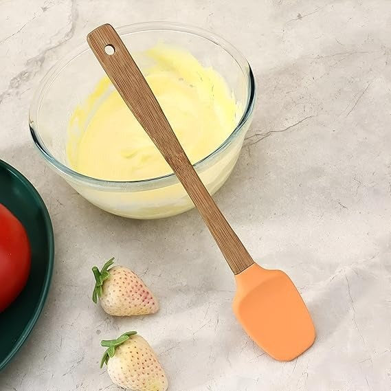 Spatula silicon cu maner lemn, 28 cm, diverse culori