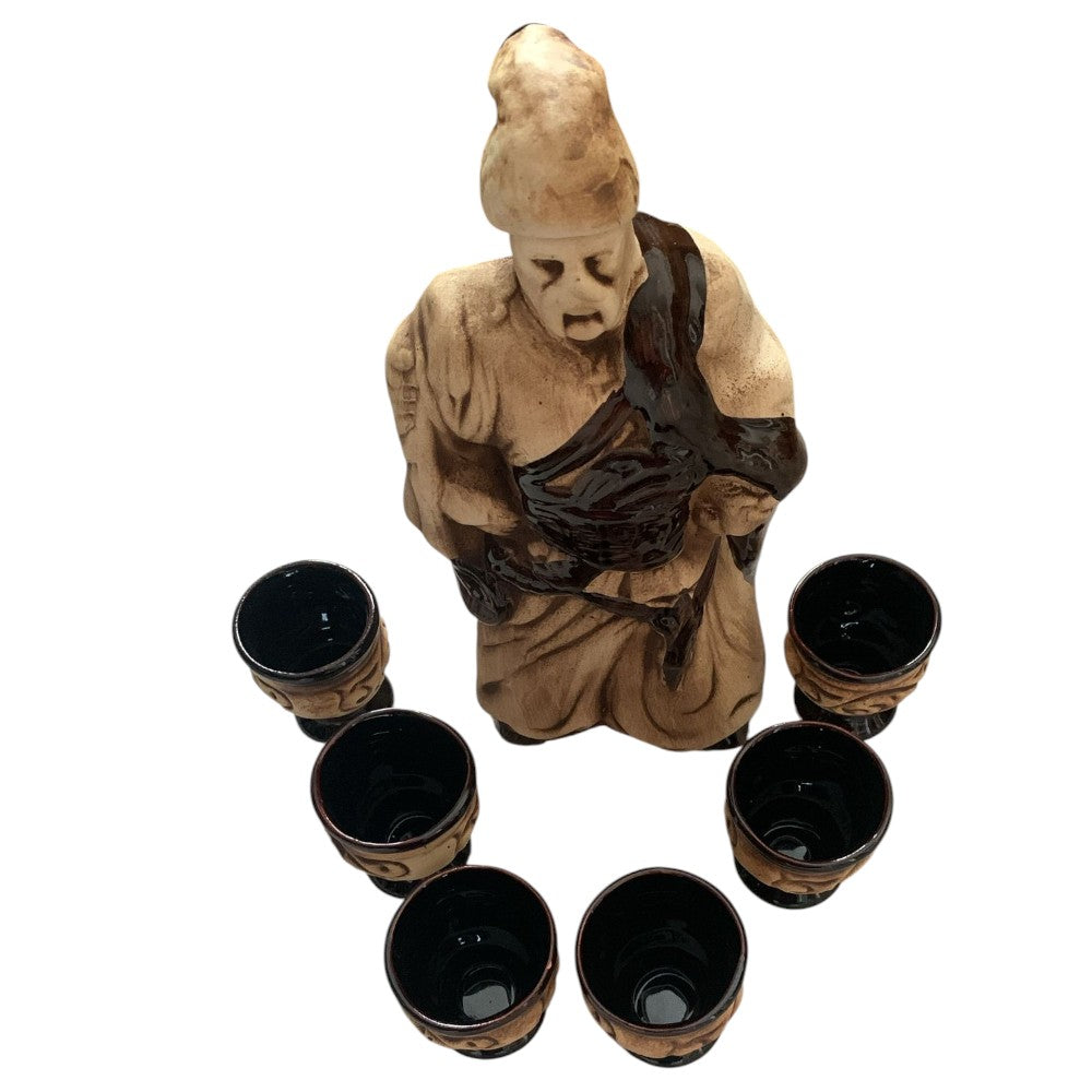 Set bautura Model Haiduc,500 ml cu 6 pahare 100 ml , Ceramica