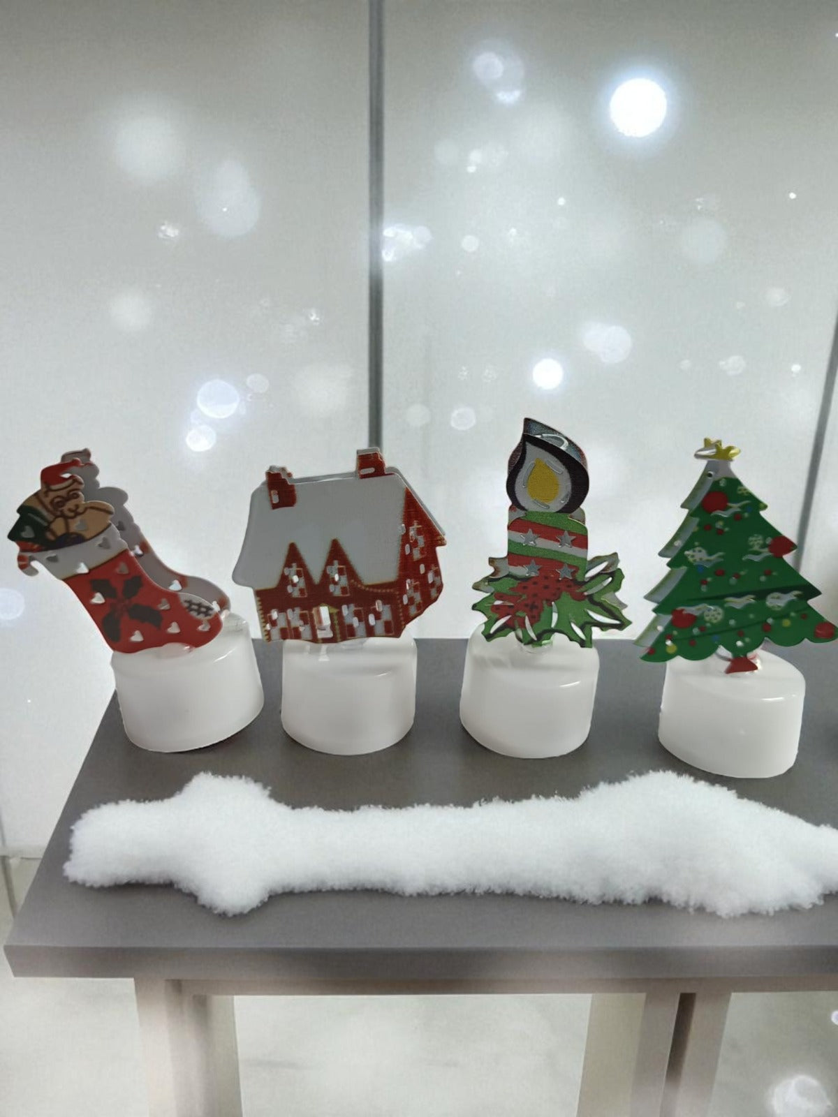 Set 4 Decoratiuni luminoase de Craciun, 8 cm,diverse modele