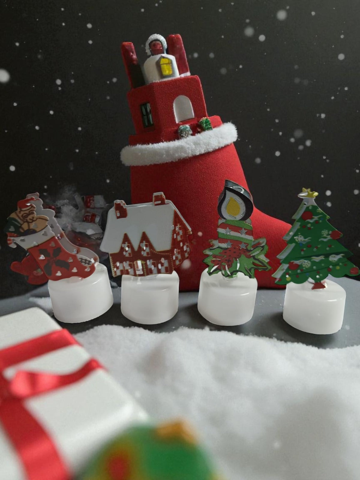 Set 4 Decoratiuni luminoase de Craciun, 8 cm,diverse modele