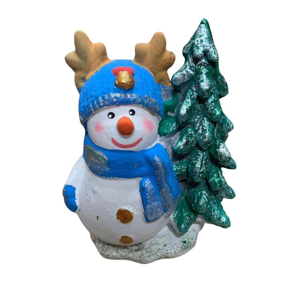 Figurina Om de zapada cu bradut, pictata manual, rasina, 21 cm