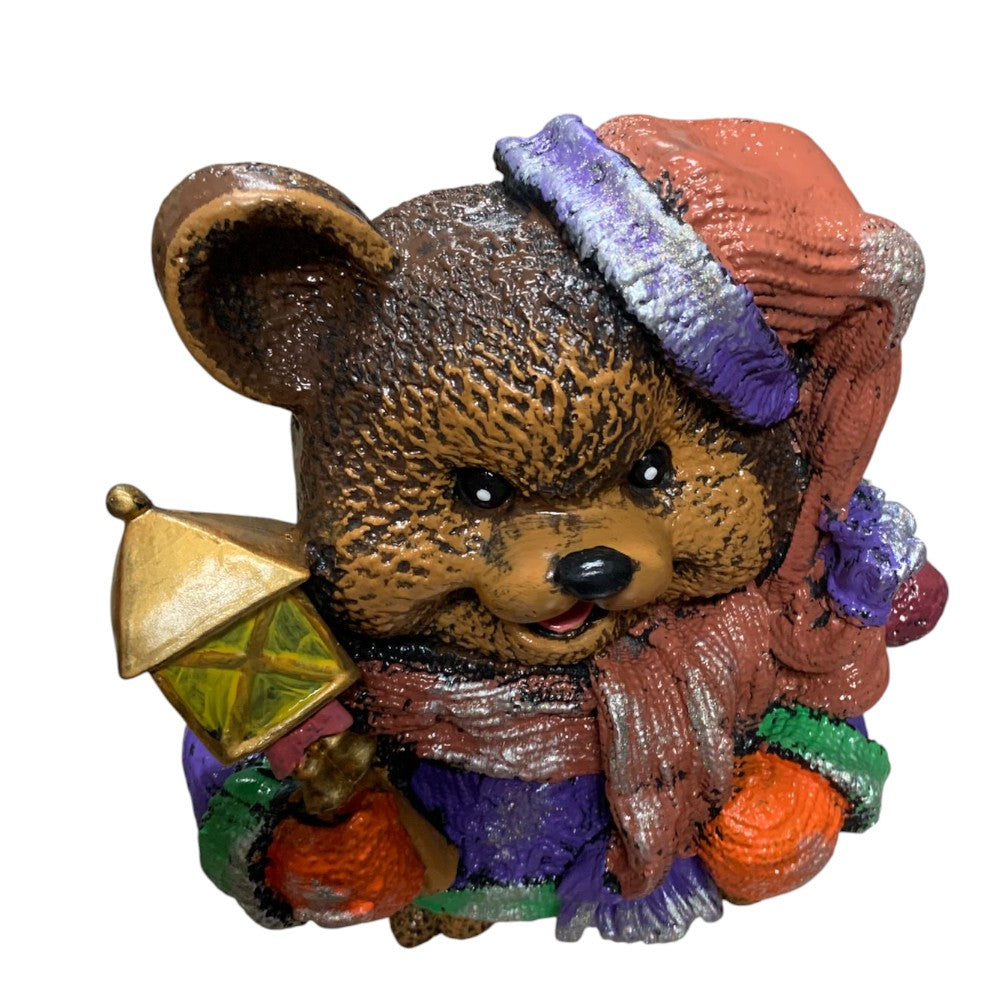 Figurina/Decoratiune Ursulet cu Felinar, pictata manual, rasina, 40 cm