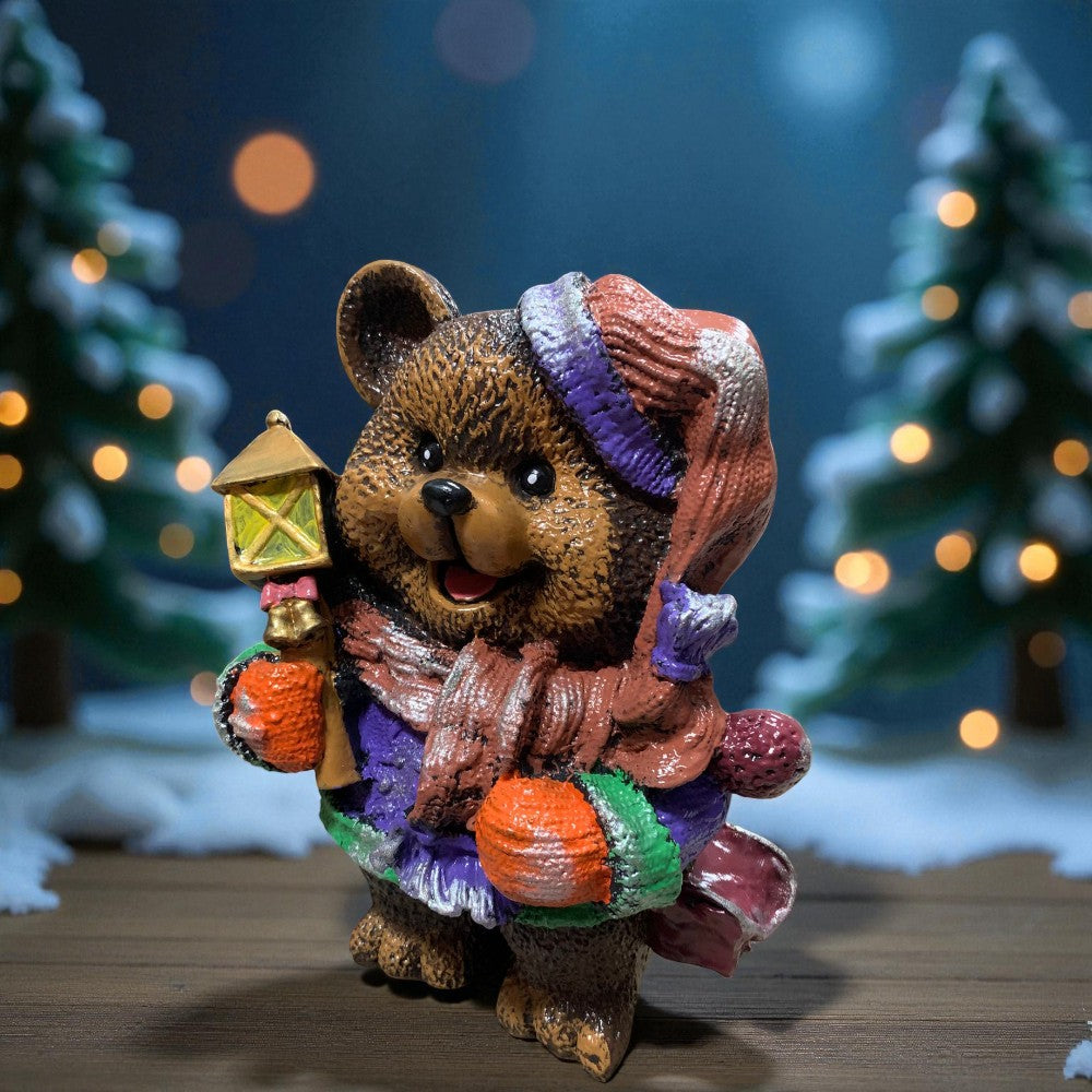 Figurina/Decoratiune Ursulet cu Felinar, pictata manual, rasina, 40 cm