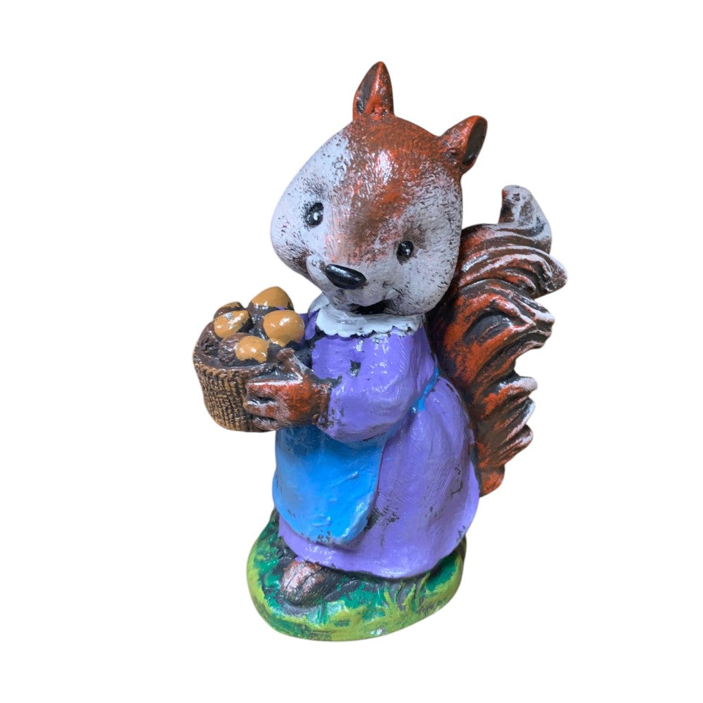 Decoratiune/Figurina de gradina Veverita cu alune, ceramica Pictata , 20 cm