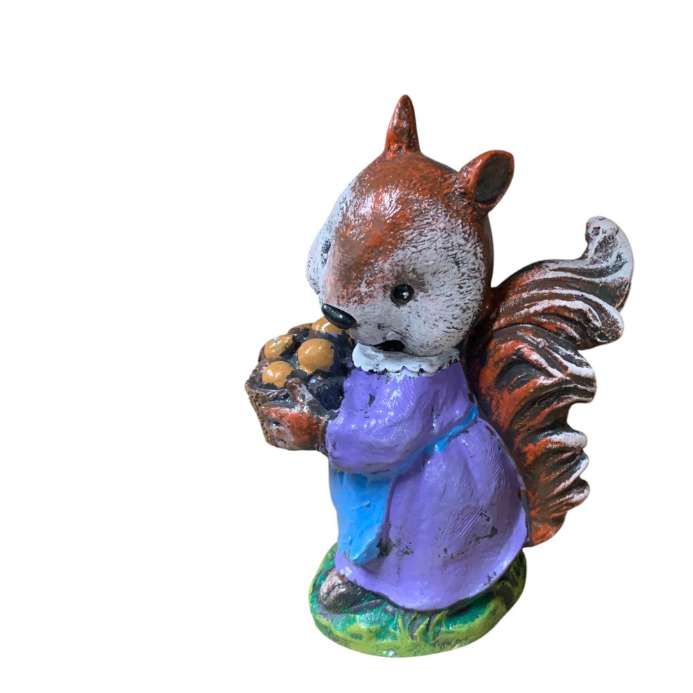 Decoratiune/Figurina de gradina Veverita cu alune, ceramica Pictata , 20 cm