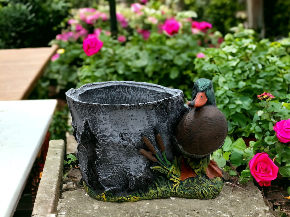 Ghiveci buturuga cu rata , Polirasina - 30 cm