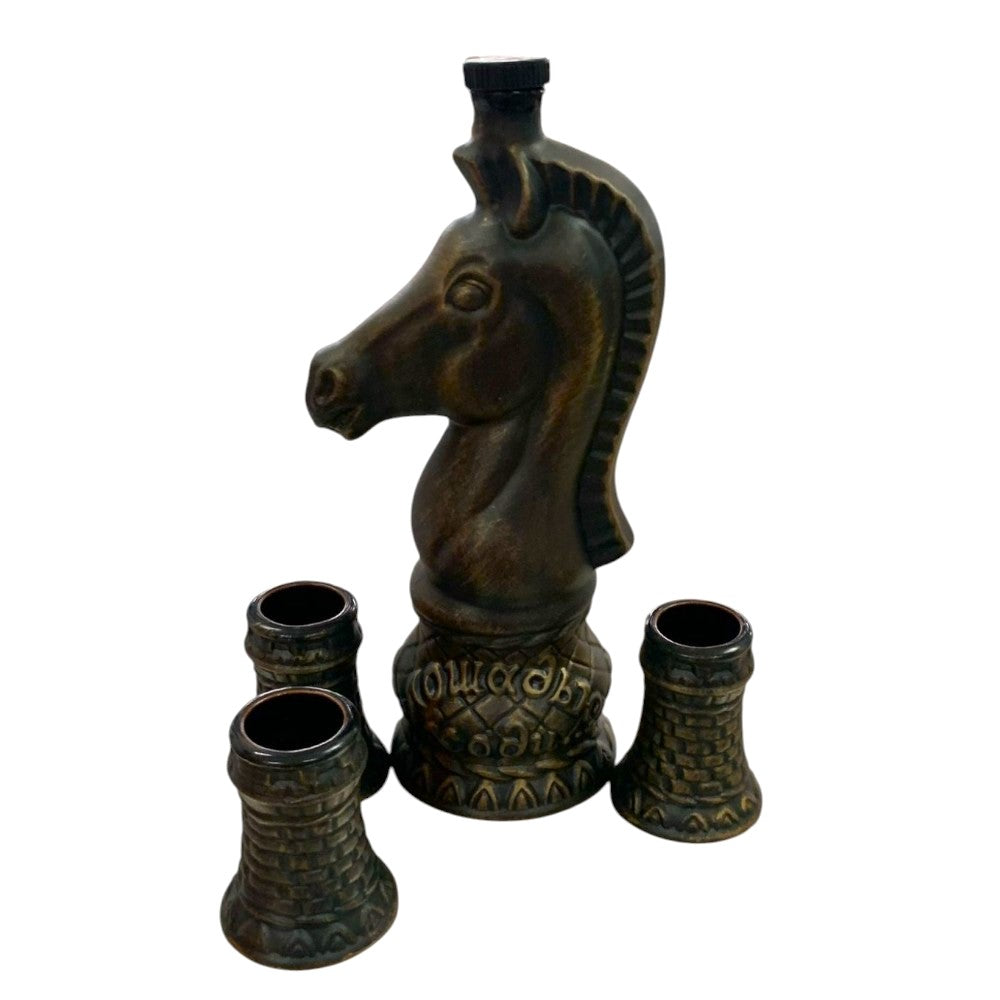 Set servire bautura ceramica, Cal de sah cu trei pahare, Negru