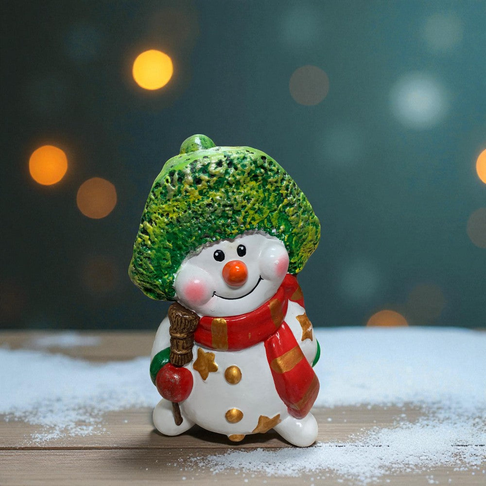 Figurina / Decoratiune Om de zapada,pictata manual,rasina,27 cm