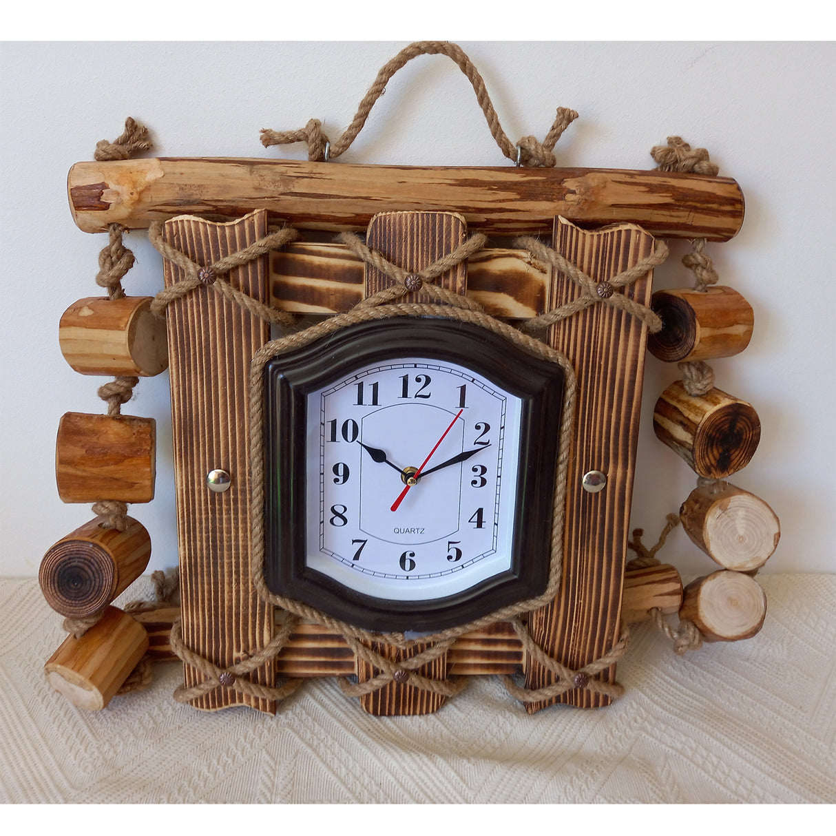 Ceas de perete Decorativ, Lemn si Plastic, Decorat cu bucati de Lemn, Maro, 44x43 cm