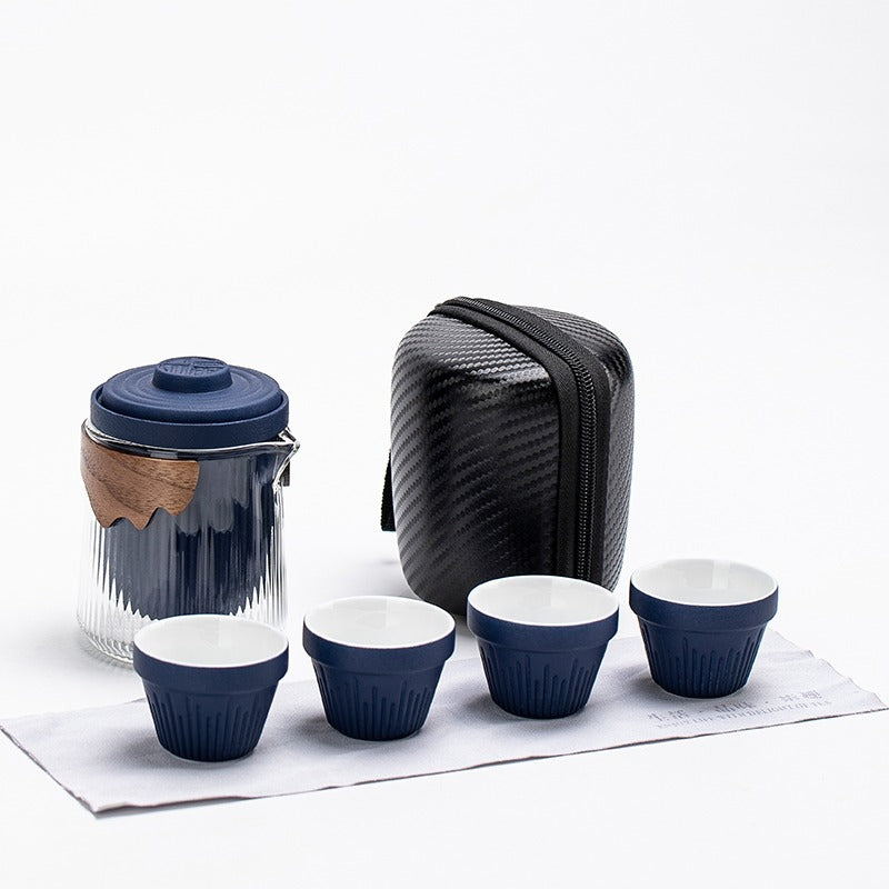 Set de ceai pentru Calatorie , 4 cesti , infuzor si geanta