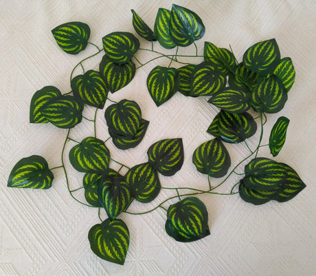 Set 12 Ghirlande frunza artificiala verde cu dungi galbene, 235 cm