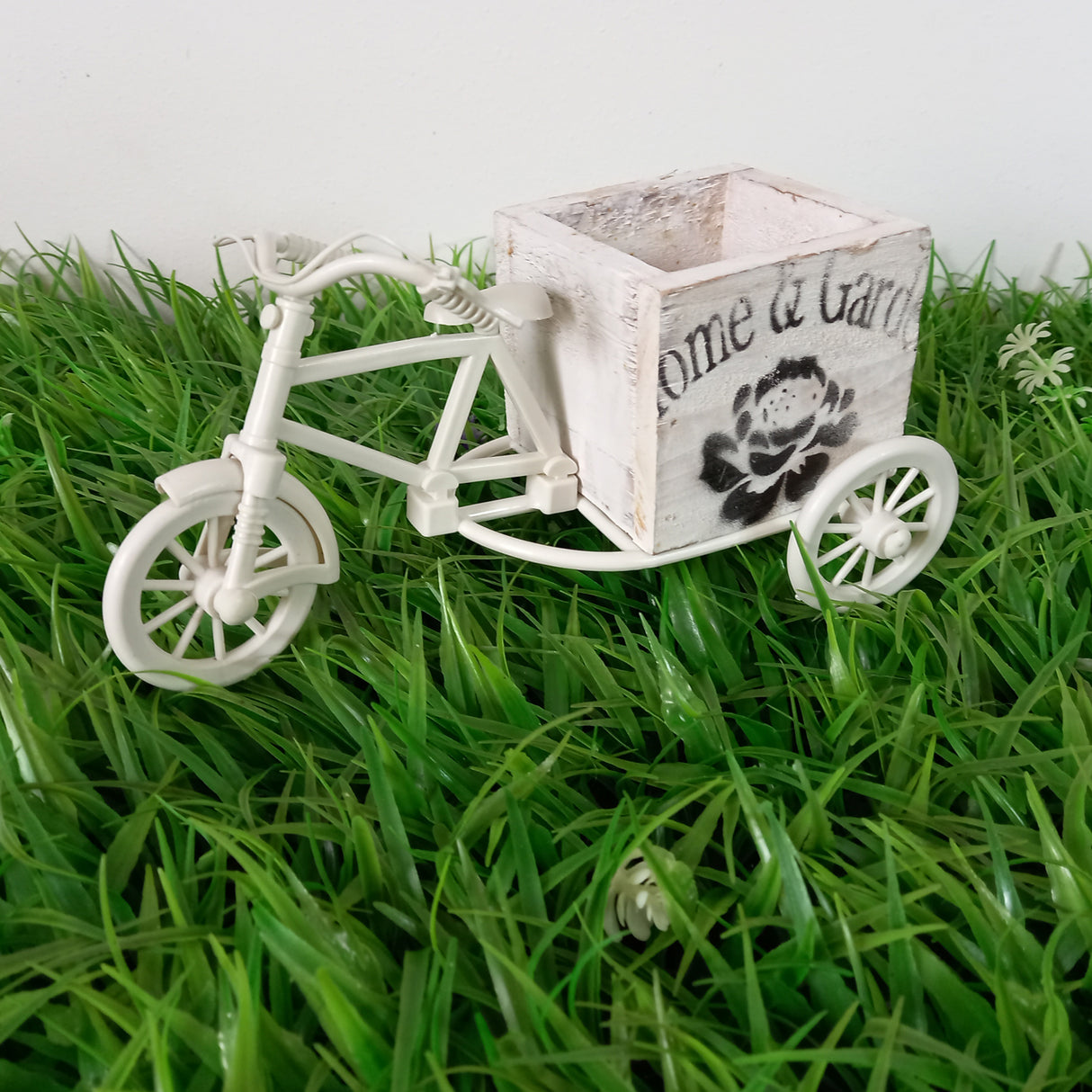 Ghiveci decor, Lemn si Plastic, Model Bicicleta, 21 cm
