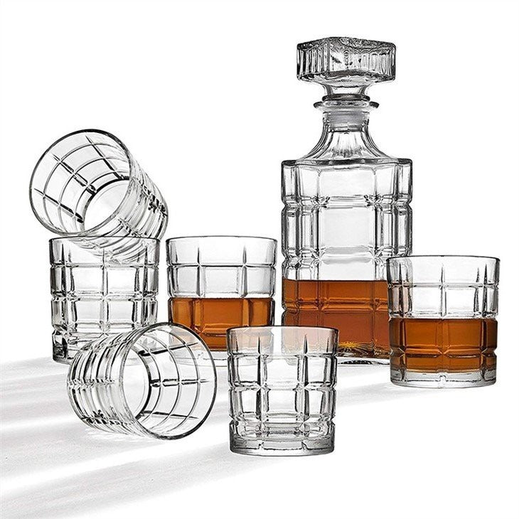 Set Whisky 7 piese,6 pahare 280 ml si 1 Sticla 980 ml