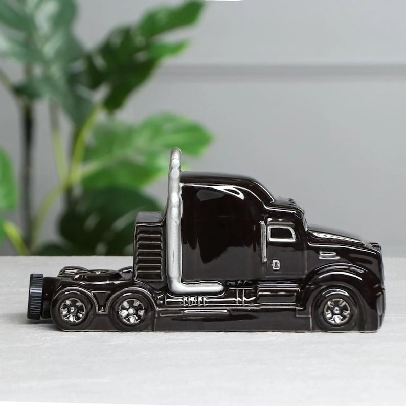 Set tuica Camion/Tir, 500ml cu 4 cescute 40ml