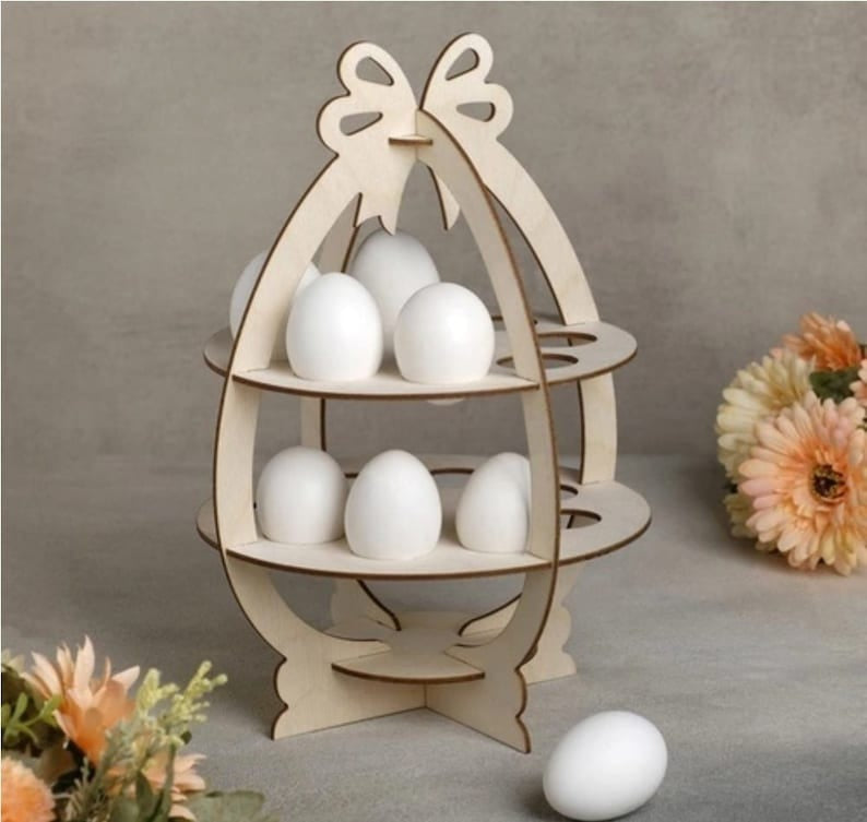 Suport etajat din lemn pentru 12 oua de Paste, natur