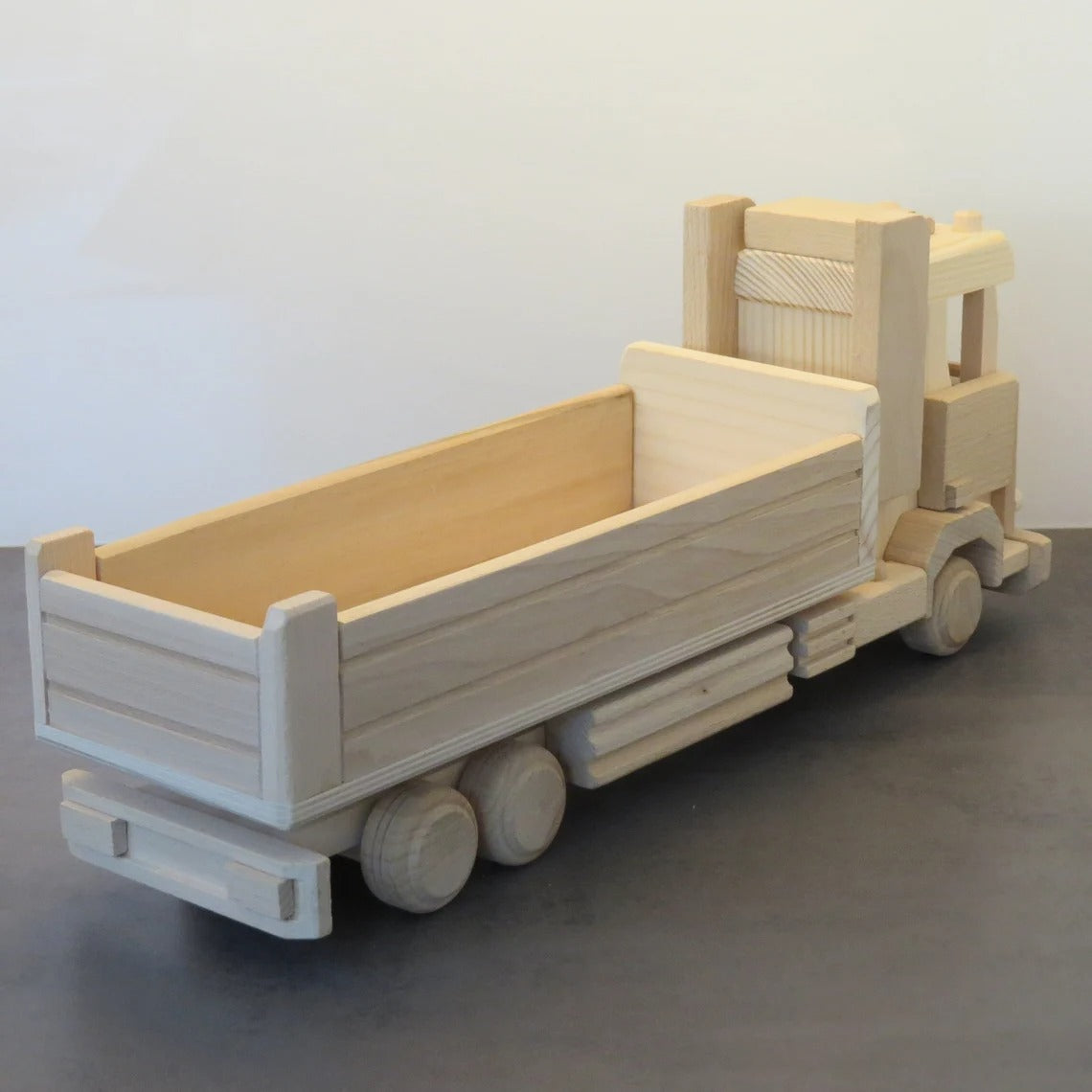 Jucarie din Lemn, Camion