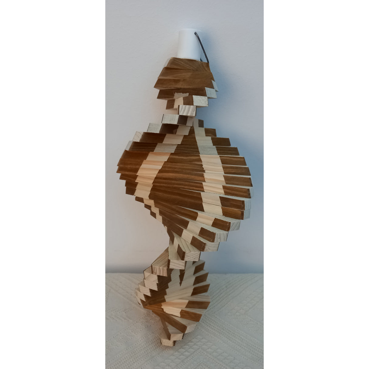 Morisca de vant din lemn MARO