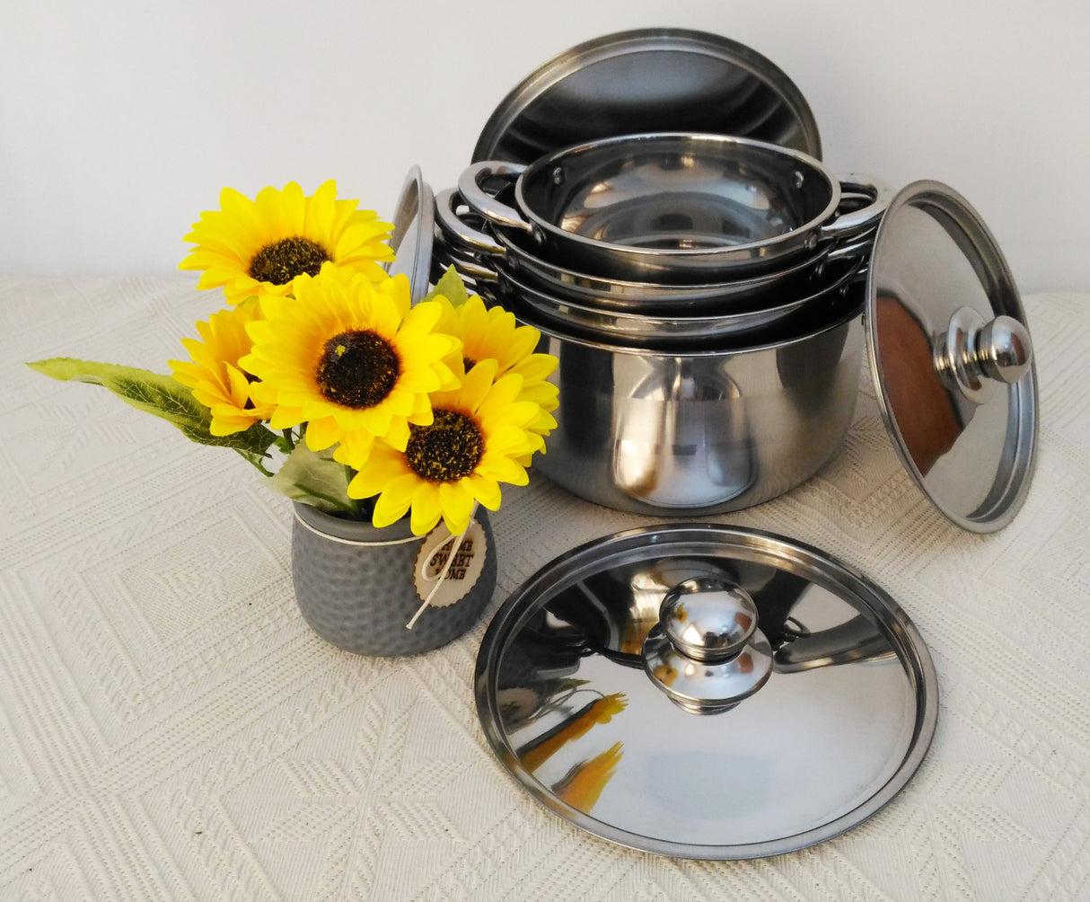 Set 4 oale cu capece din metal, 20, 22, 24, 26 cm