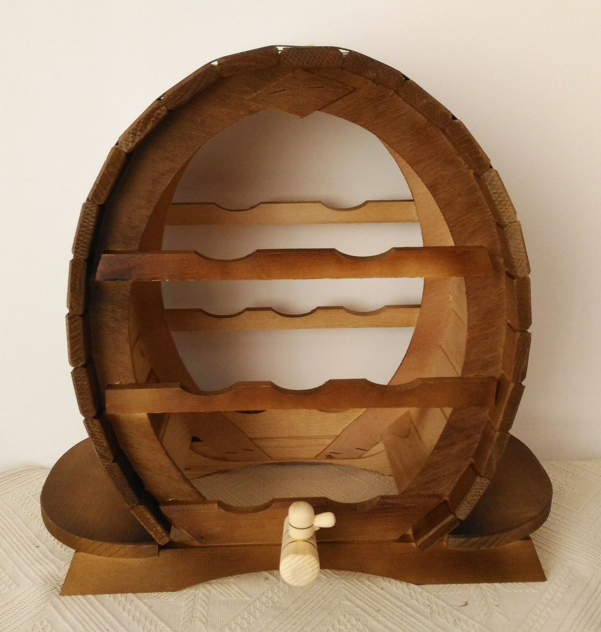 Suport din lemn pentru 7 sticle de vin, 44x50 cm