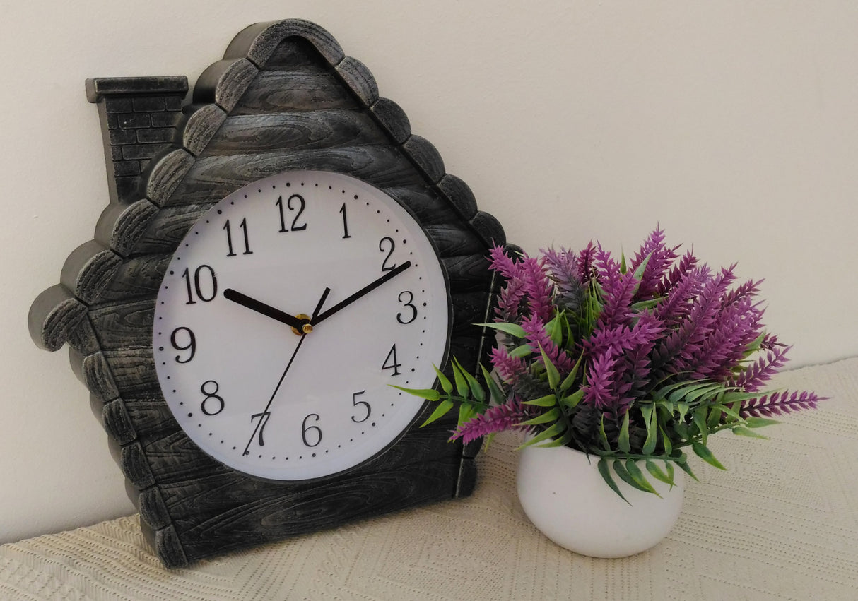 Ceas de perete cu baterie, Casuta, PVC+Sticla, 30x29x4cm