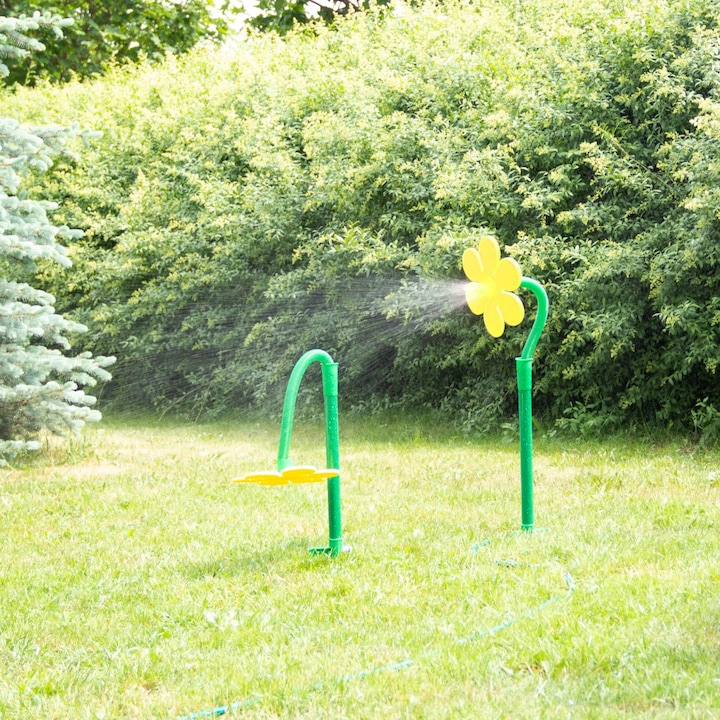 Stropitoare/ Irigator de gradina in forma de Floare/Fluture, raza de actiune 6m, 105 x 28 cm