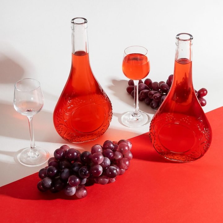 Sticla Bautura,model de struguri, inchidere etansa cu dop sintetic , 500 ml
