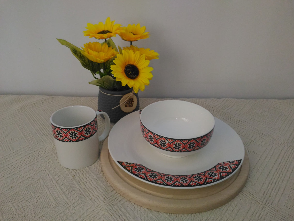 Set 3 piese, 1 farfurie intinsa rotunda, 1 cana, 1 bol, Model traditional, Portelan