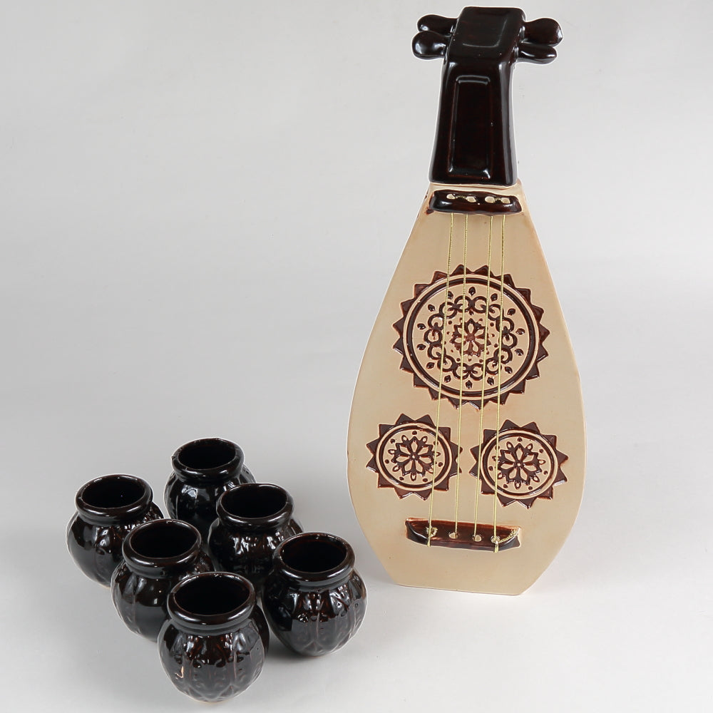 Set pentru Tuica, Sticla 1 l cu 6 pahare 70 ml, Model Cobza, Ceramica